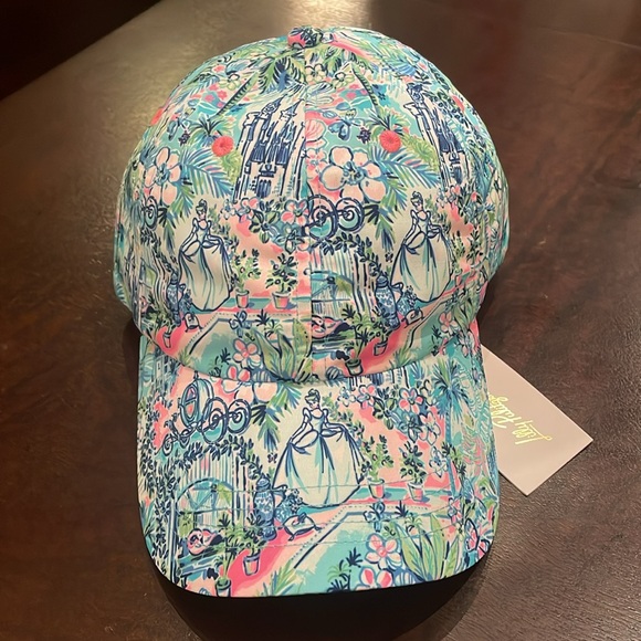 NWT Disney Lilly Pulitzer Cinderella Hat!  Brand New! - Picture 5 of 6